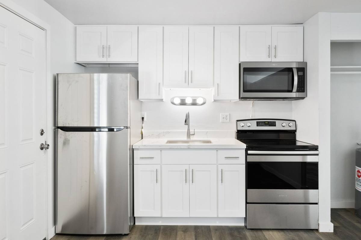 Apartment for rent at 9252 17th Ave SW, Seattle, WA 98106