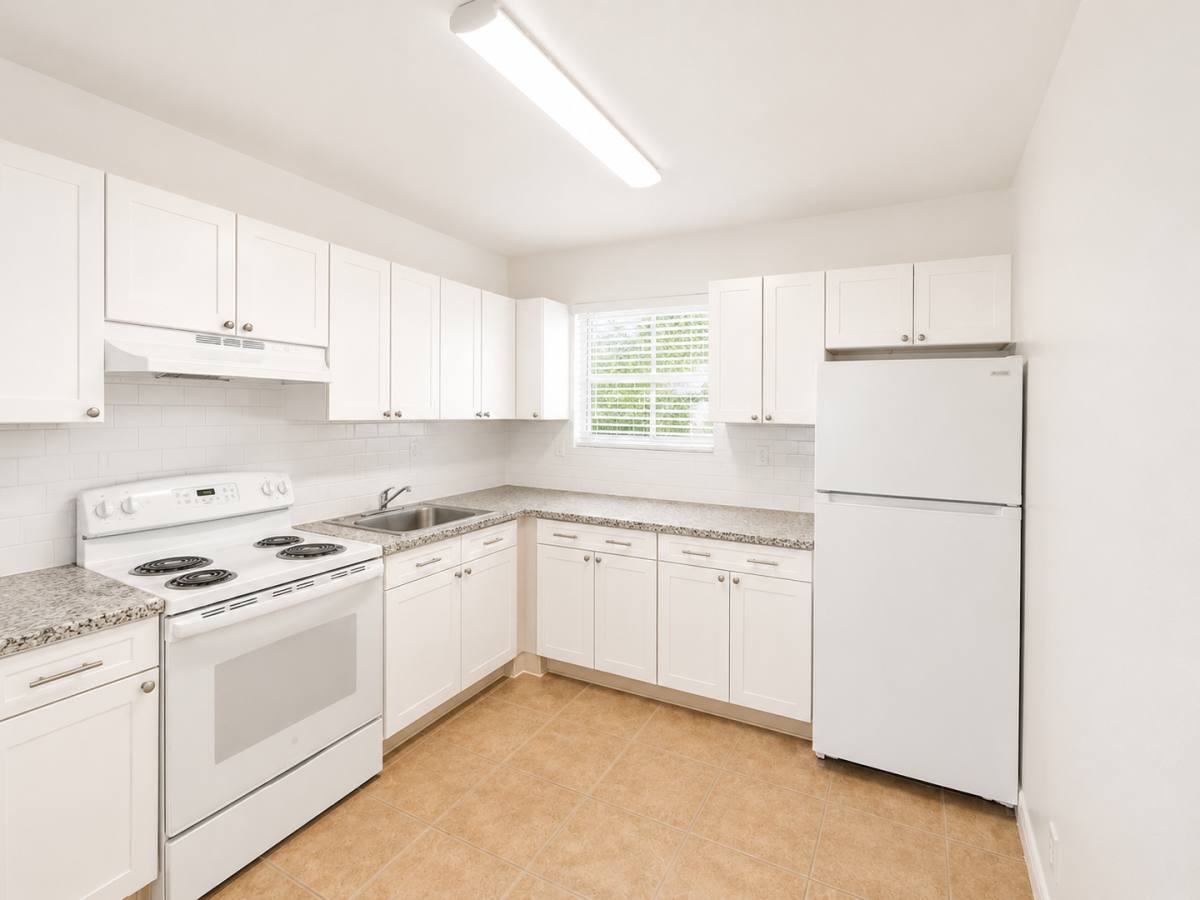 Apartment for rent at 105 SW 18th Ave, Fort Lauderdale, FL 33312
