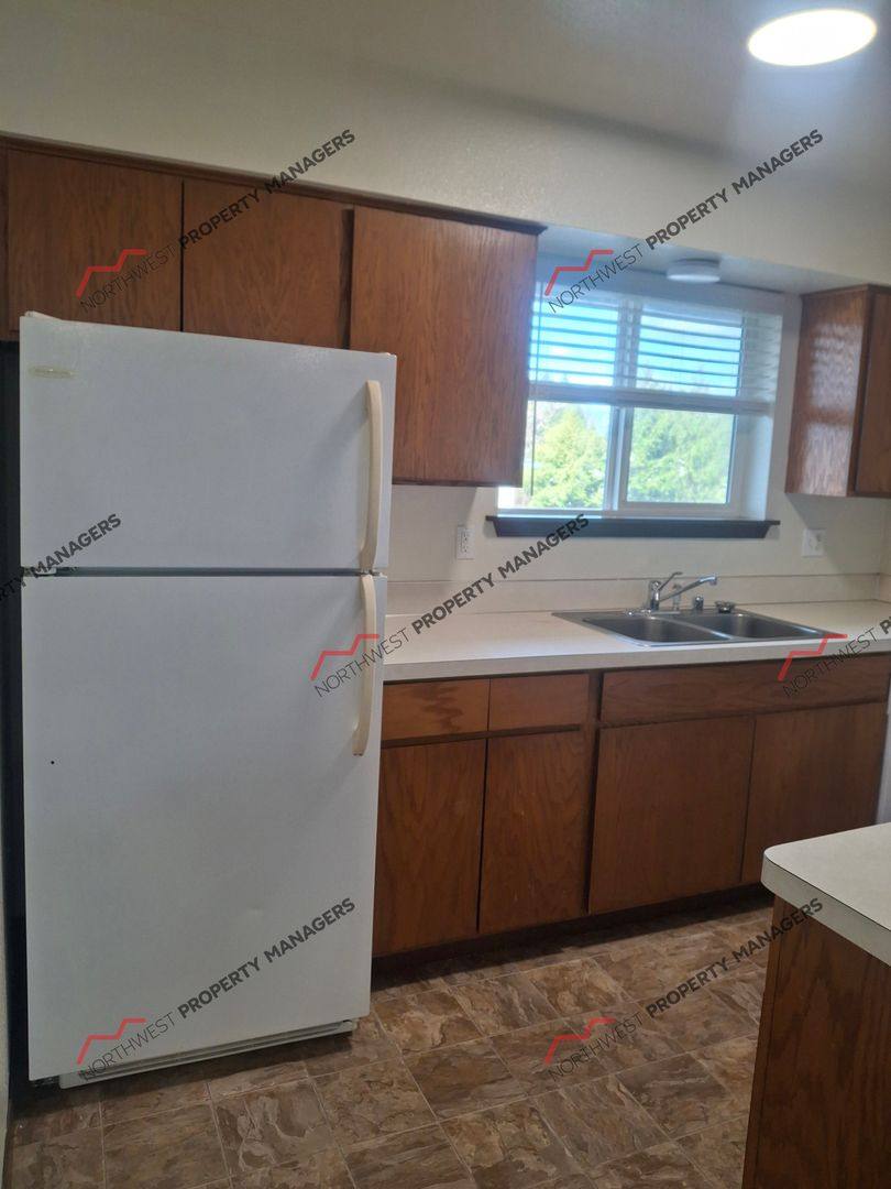 Apartment for rent at 1101 Woodland Ave, Centralia, WA 98531