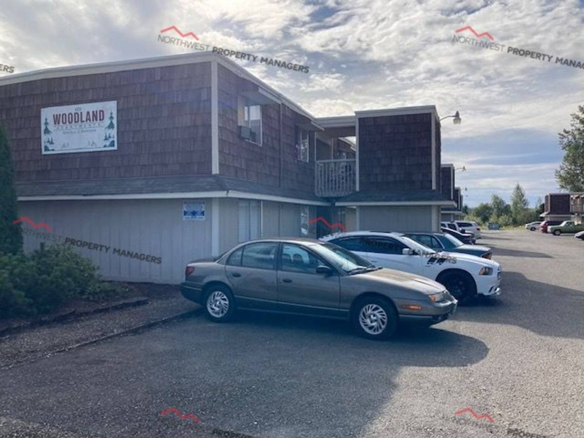 Apartment for rent at 1101 Woodland Ave, Centralia, WA 98531