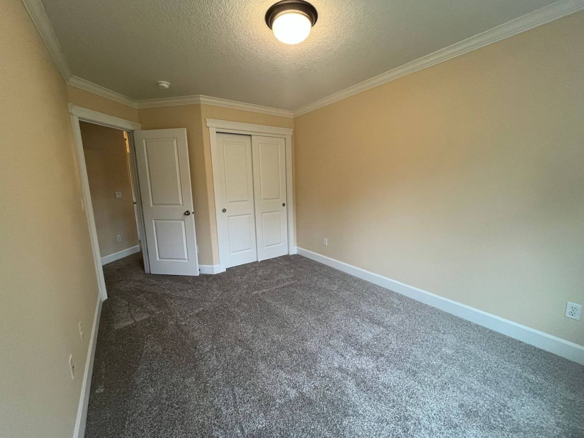 House for rent at 1242 SE Roberts Ave, Gresham, OR 97080