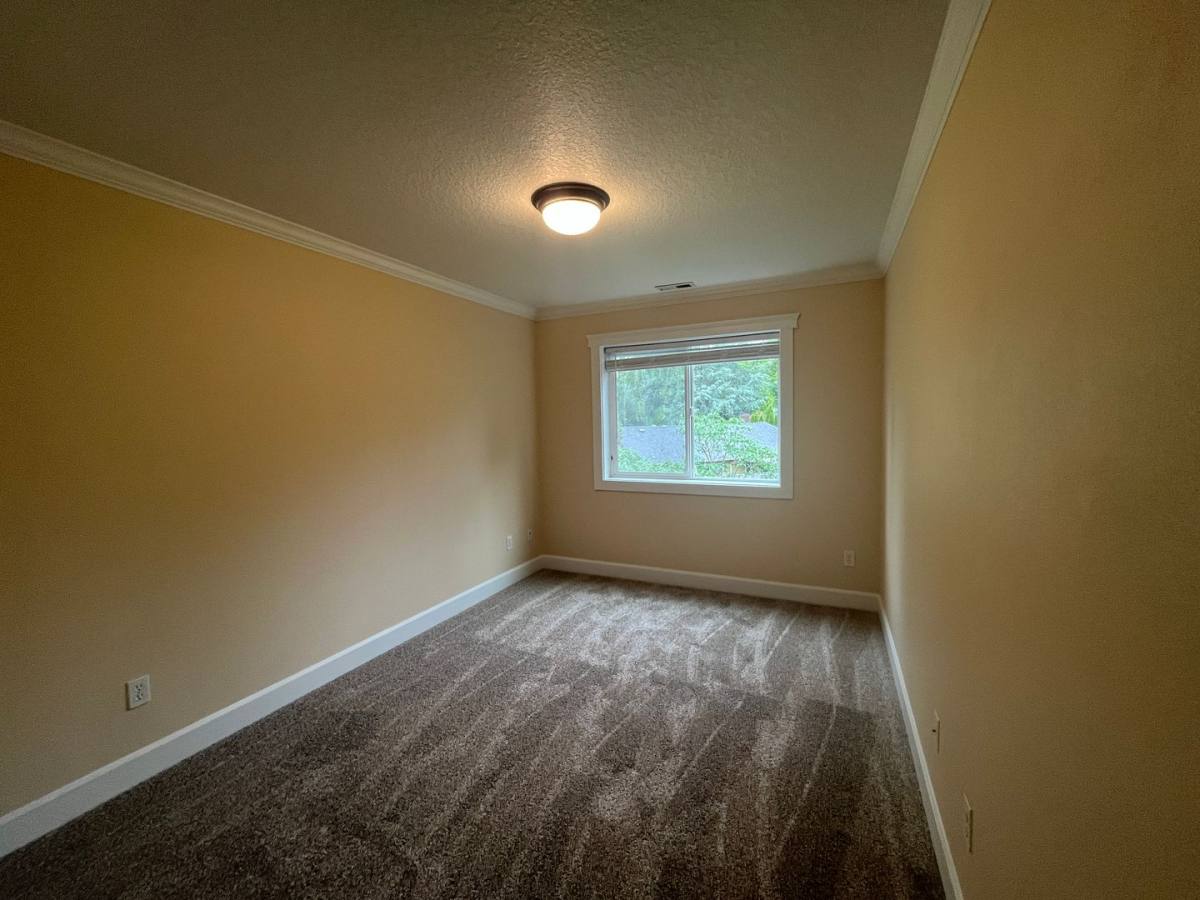 House for rent at 1242 SE Roberts Ave, Gresham, OR 97080