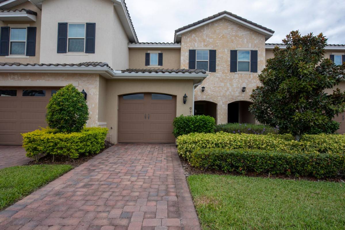 Townhouse for rent at 9769 Winnington St, Orlando, FL 32832