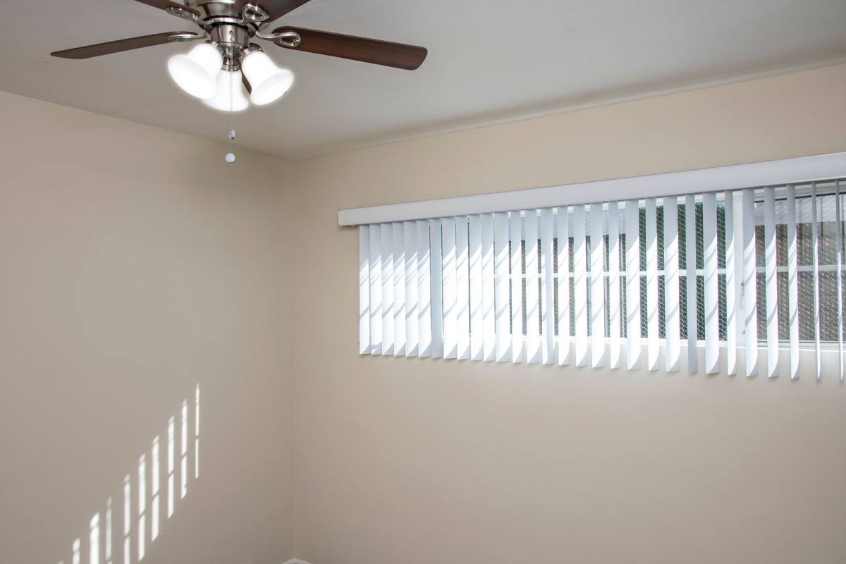 Apartment for rent at 1150-1154 E Chevy Chase, Glendale, CA 91205