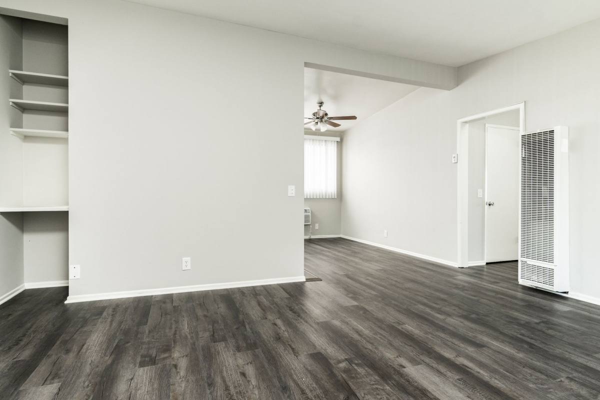 Apartment for rent at 4760 Kester Ave, Sherman Oaks, CA 91403
