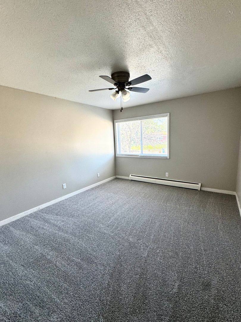 Apartment for rent at 3300 10 20 30 Douglas Dr N, Minneapolis, MN 55422