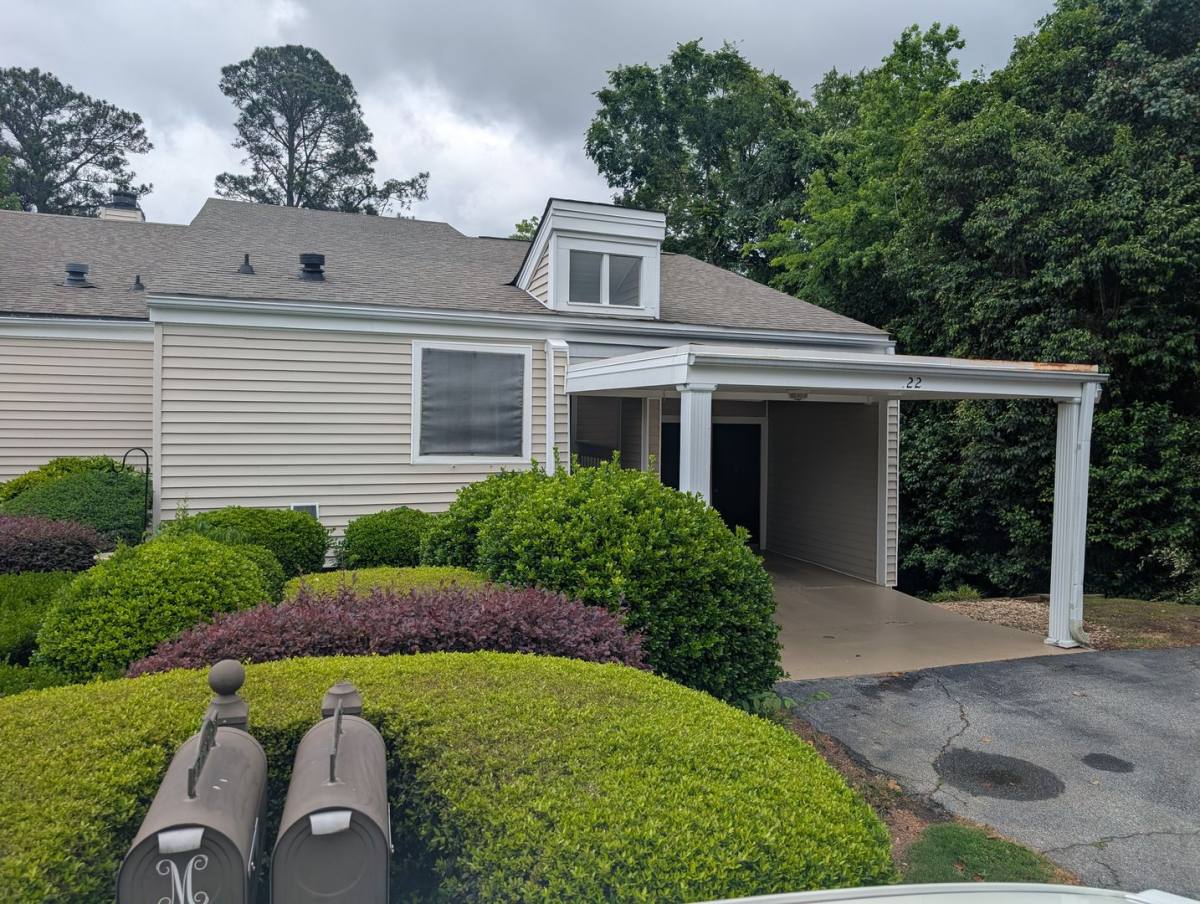 Apartment for rent at 22 Royal Oak Dr, Greenwood, SC 29649