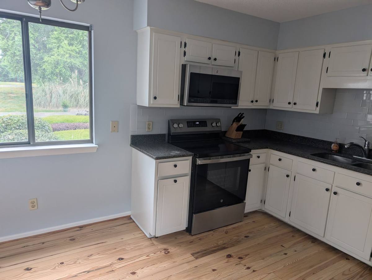 Apartment for rent at 22 Royal Oak Dr, Greenwood, SC 29649
