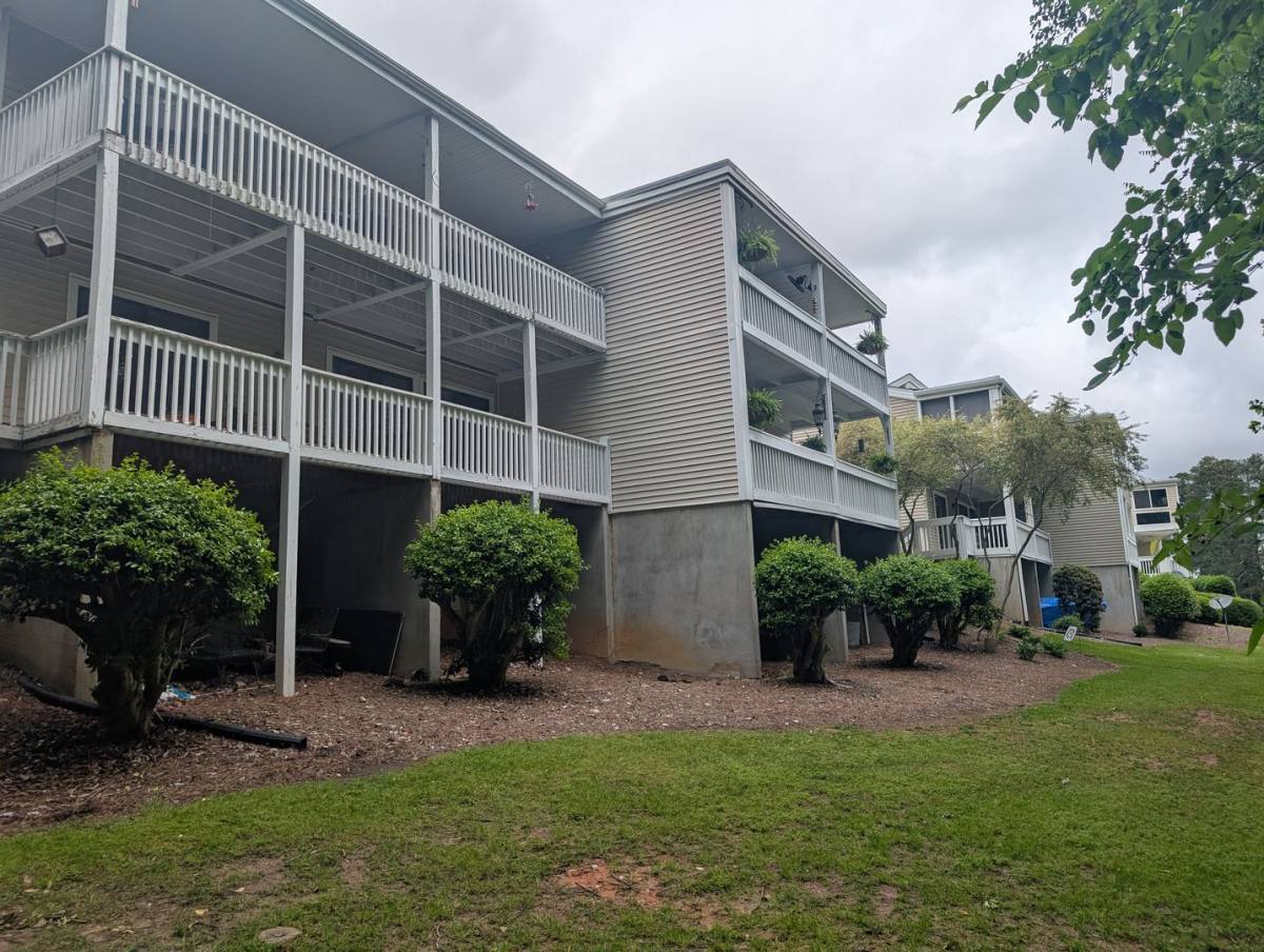 Apartment for rent at 22 Royal Oak Dr, Greenwood, SC 29649
