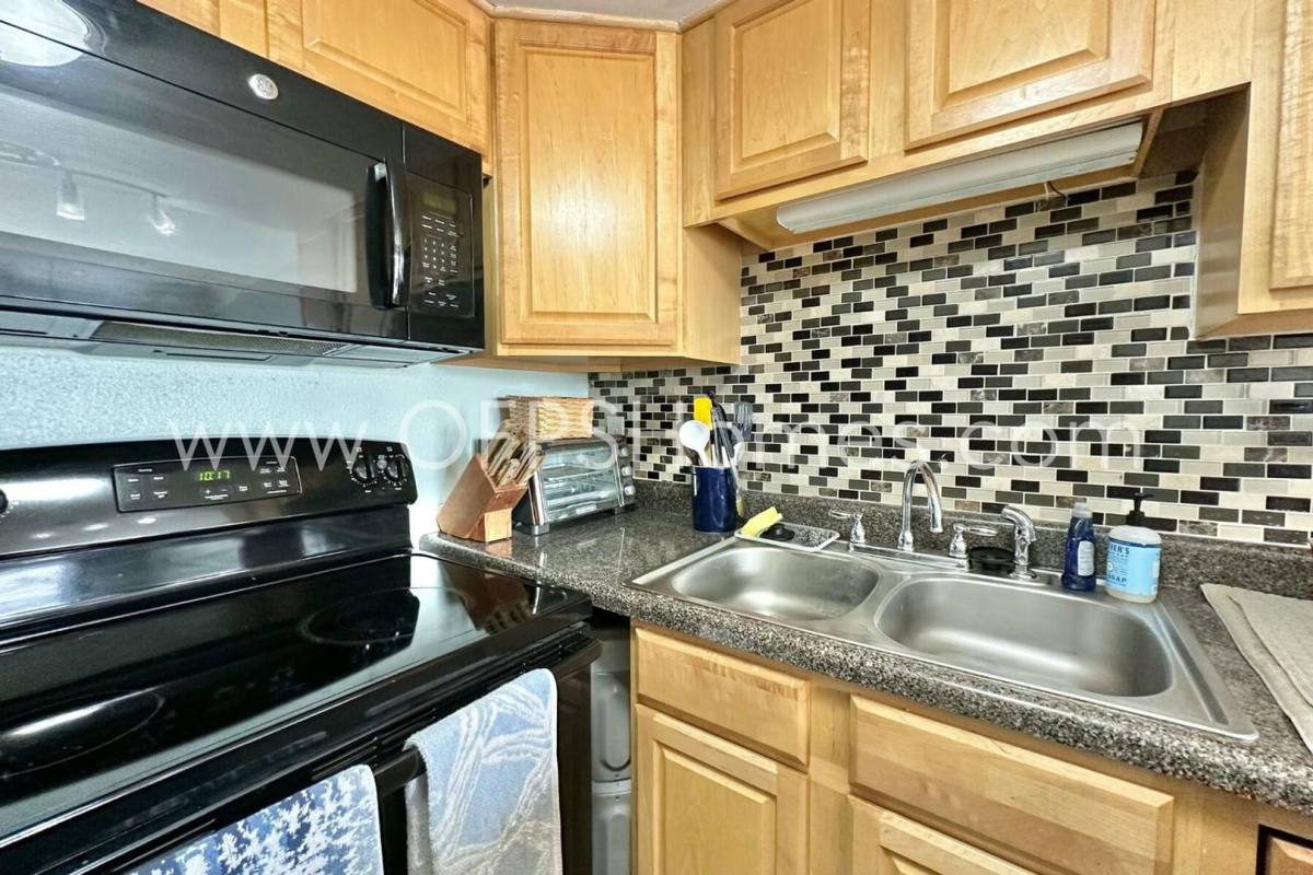 Condo for rent at 308 Miracle Strip Parkway SW, Fort Walton Beach, FL 32548