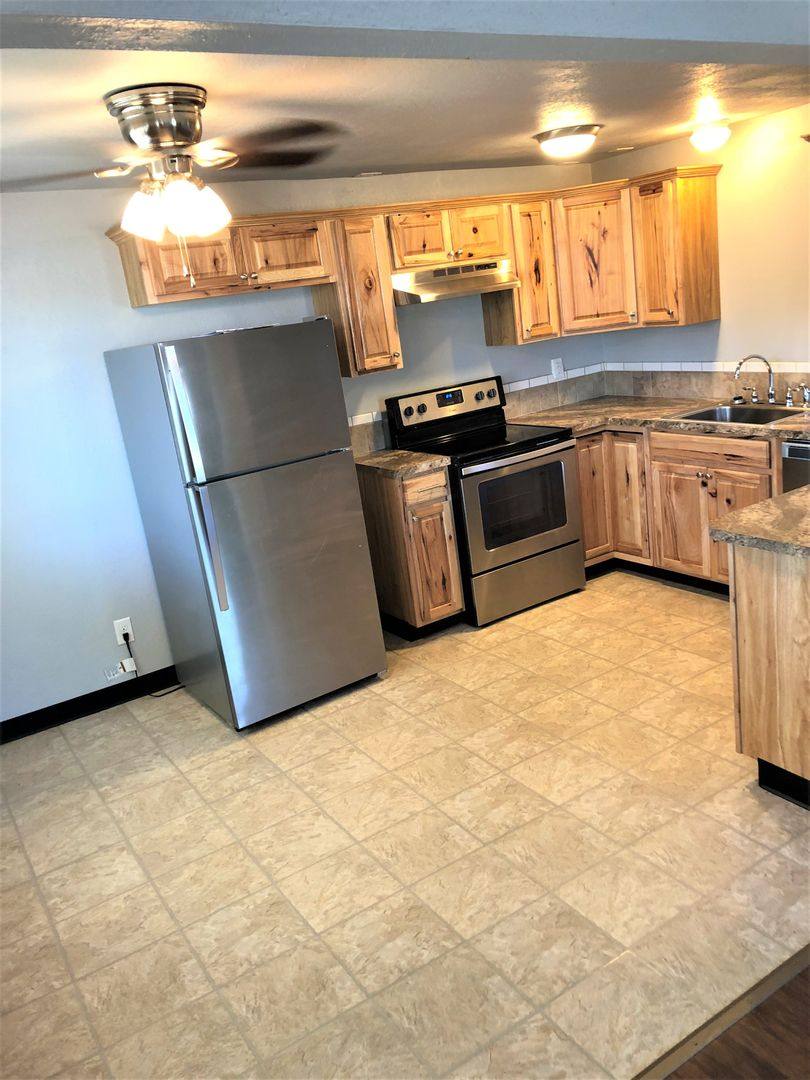 Apartment for rent at 180 Garland Way N, Salem, OR 97303