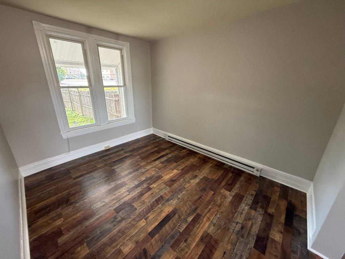 Townhouse for rent at 410 Wolf Ave, Chambersburg, PA 17201