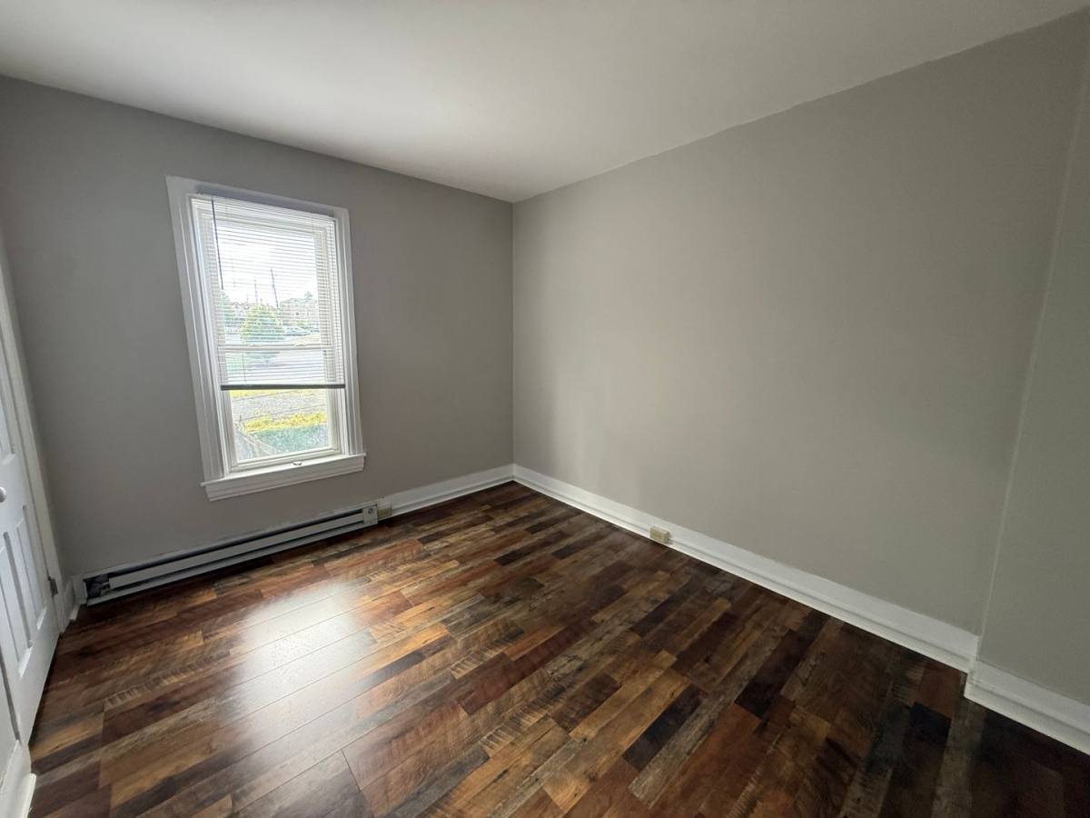 Townhouse for rent at 410 Wolf Ave, Chambersburg, PA 17201