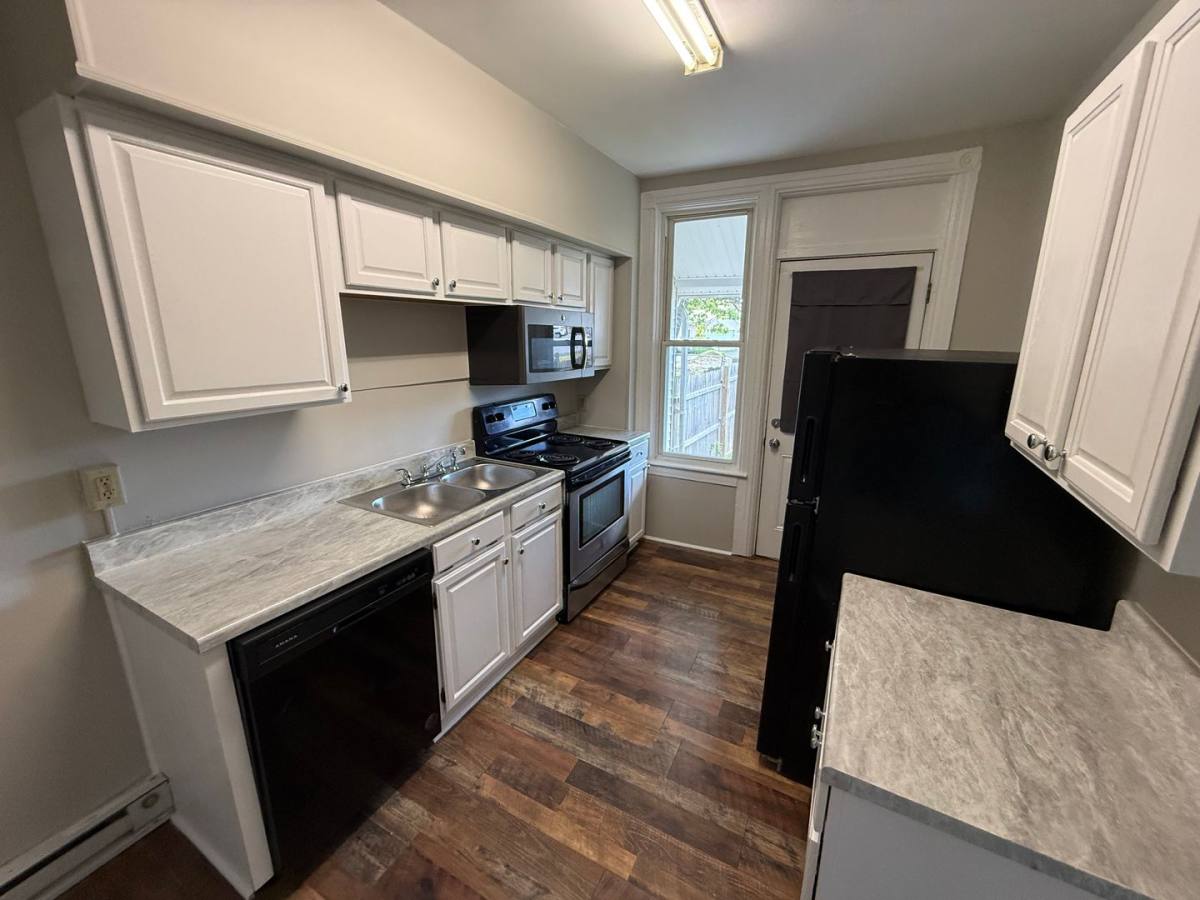 Townhouse for rent at 410 Wolf Ave, Chambersburg, PA 17201