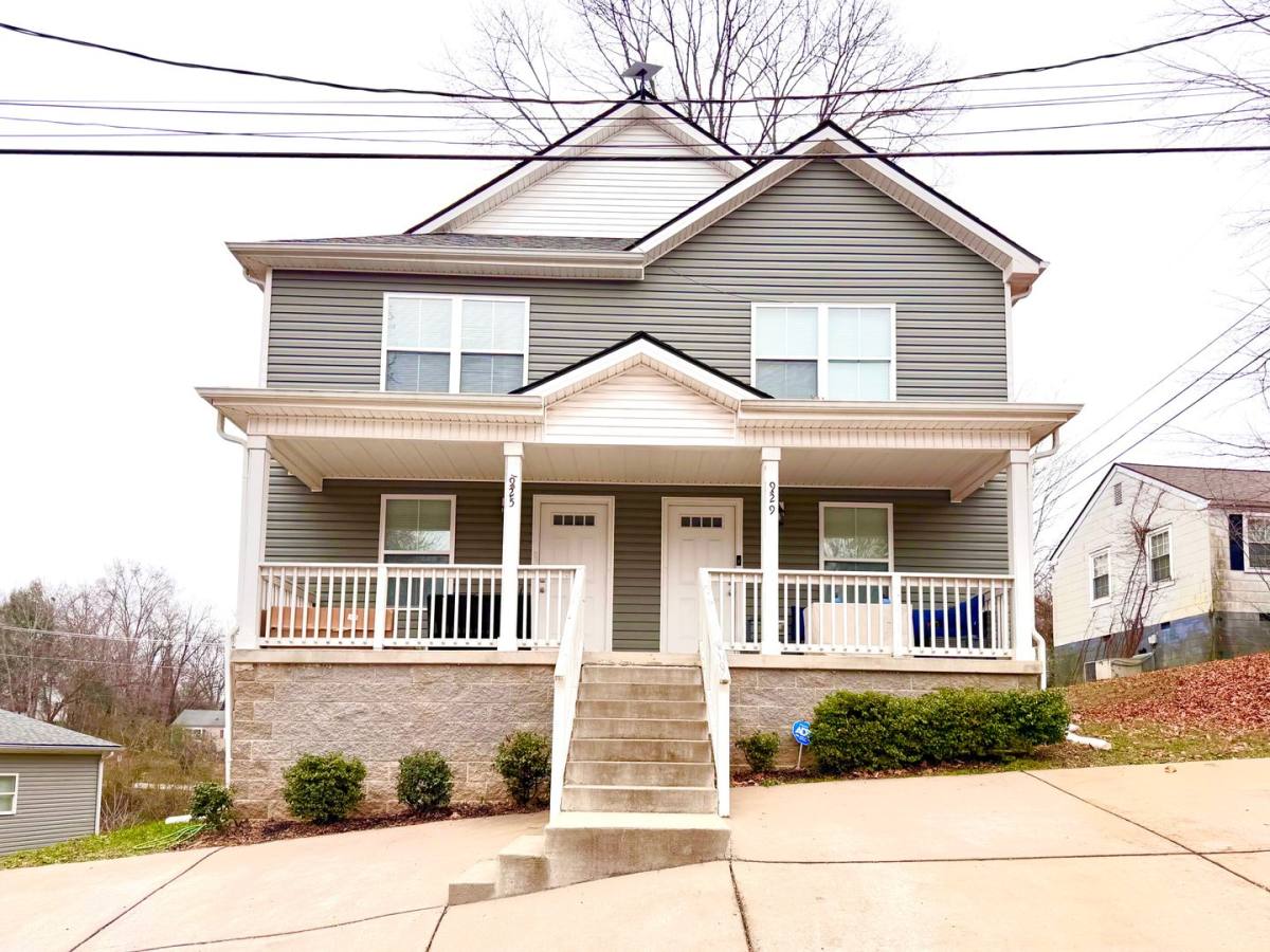 House for rent at 925 Woody Hills Dr, Clarksville, TN 37040
