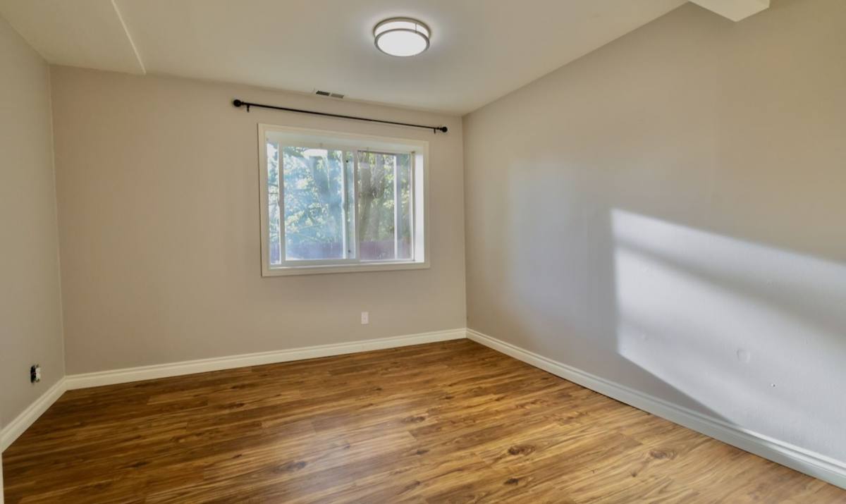 Townhouse for rent at 17305 Dayton Ave N, Seattle, WA 98133