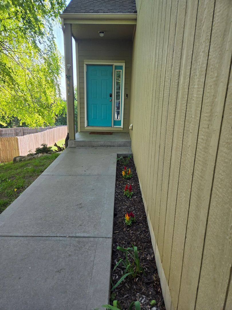 Townhouse for rent at 2007 Quail Run, Junction City, KS 66441