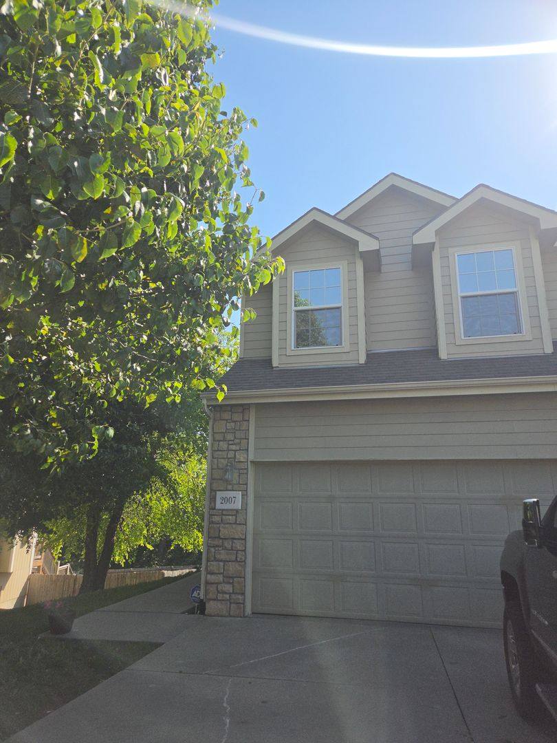 Townhouse for rent at 2007 Quail Run, Junction City, KS 66441