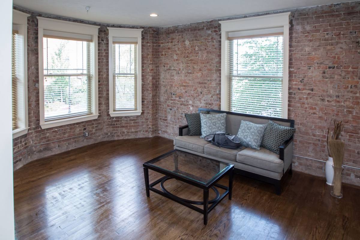 Apartment for rent at 804 Park Ave, Omaha, NE 68105