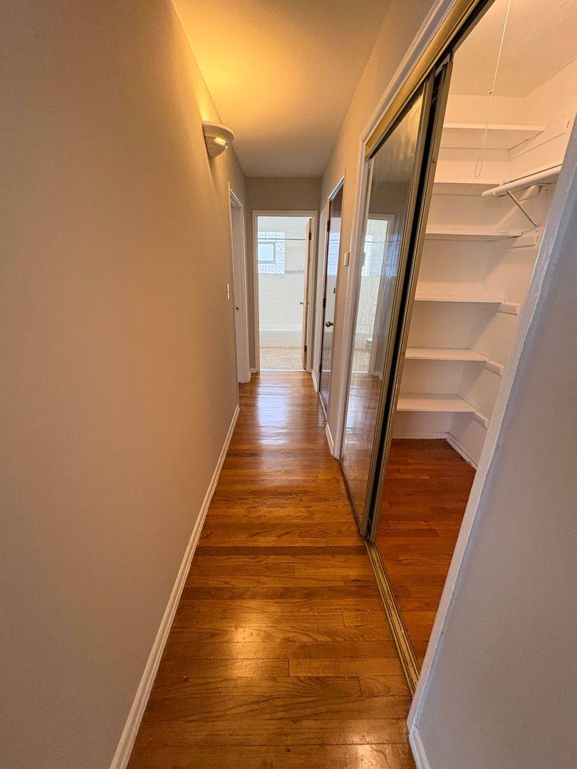 Apartment for rent at 17-19 N Waller Ave, Chicago, IL 60644