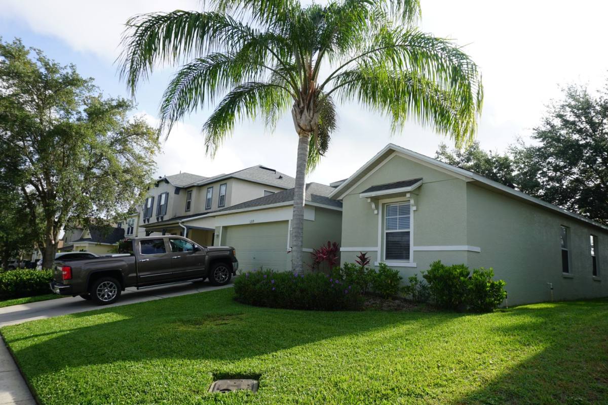 House for rent at 1219 Greenley Ave, Groveland, FL 34736