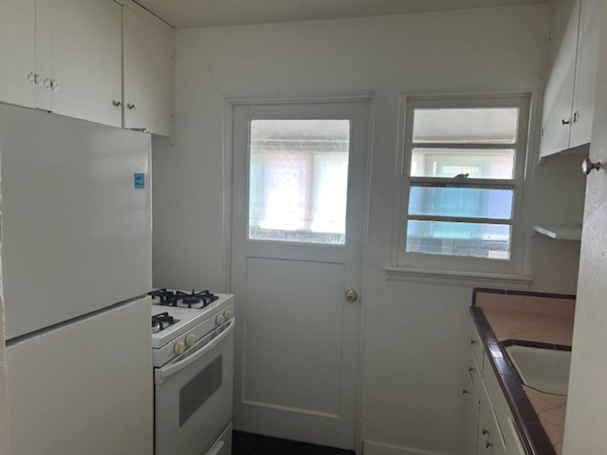 Apartment for rent at 41 W Morton, Porterville, CA 93257