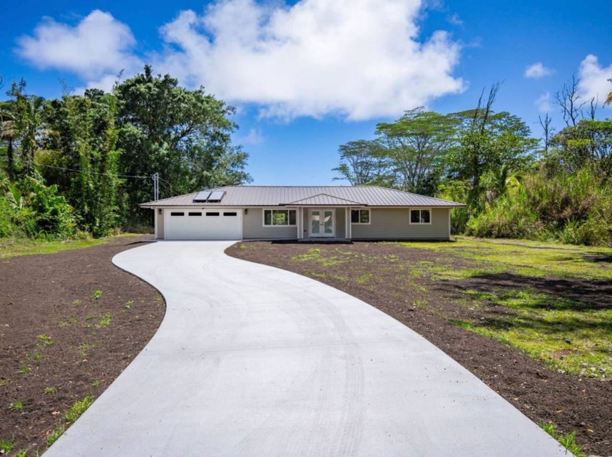 House for rent at 15-2047 9th Ave, Keaau, HI 96749