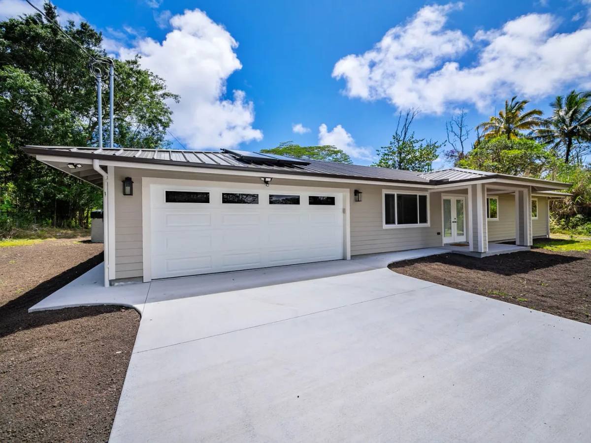 House for rent at 15-2047 9th Ave, Keaau, HI 96749