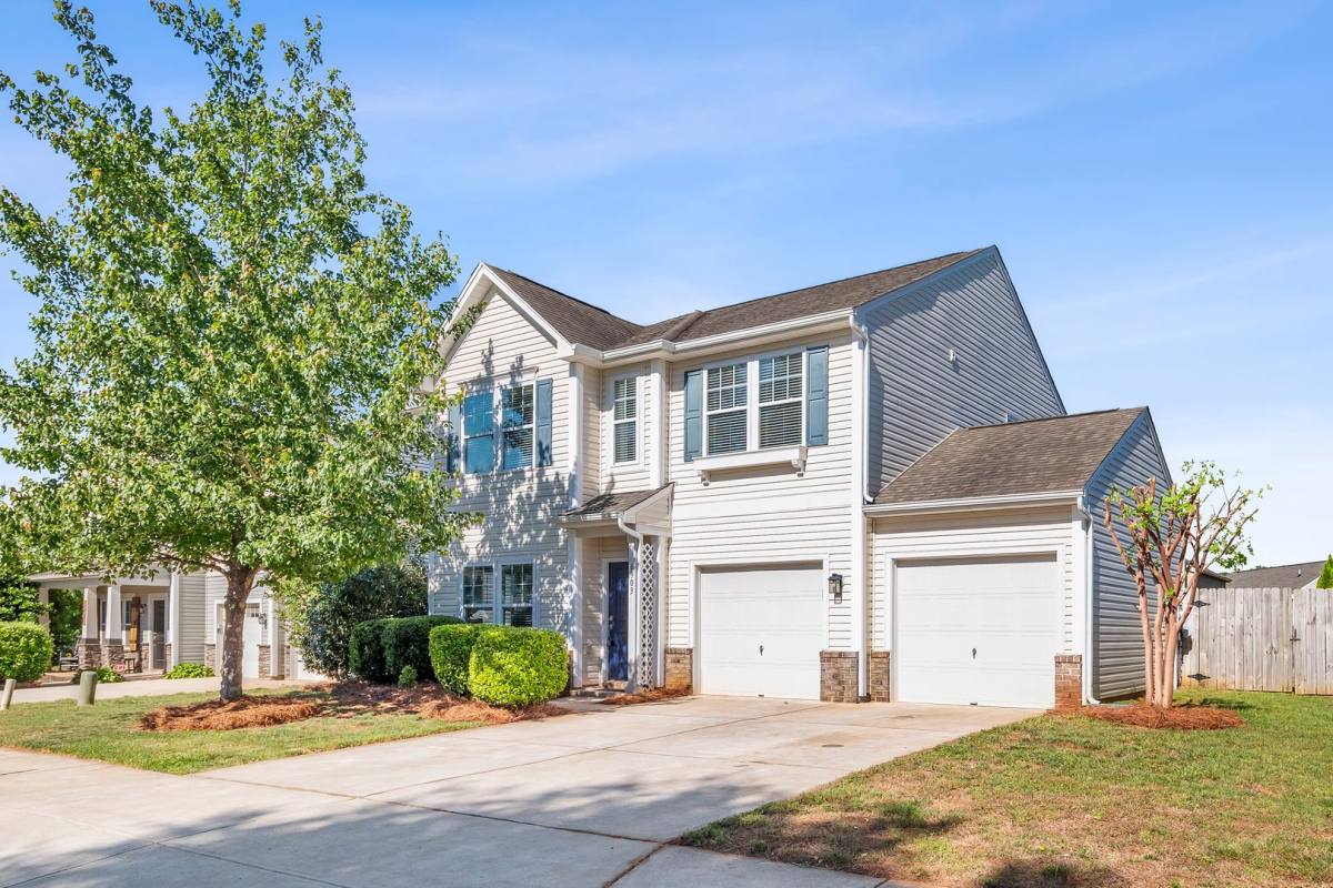 House for rent at 6903 Nellore St, Greensboro, NC 27405