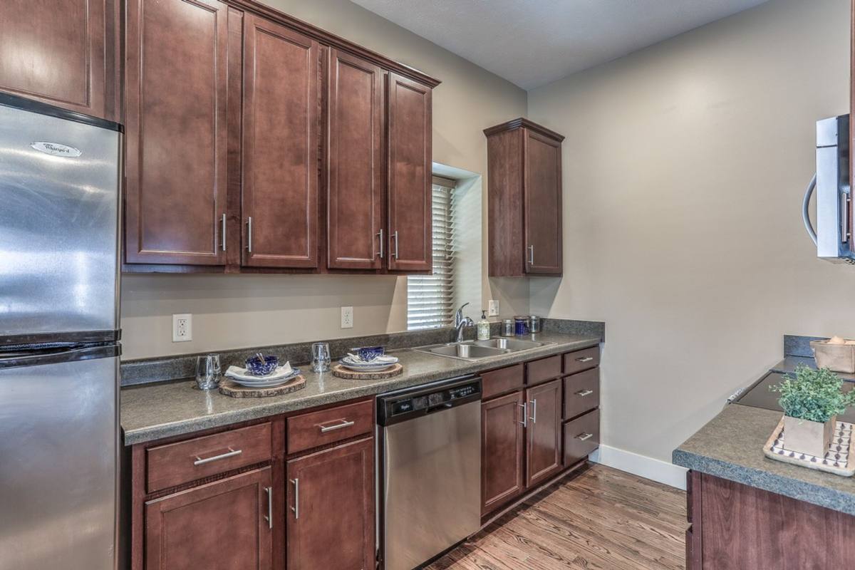 Apartment for rent at 806 Park Ave, Omaha, NE 68105