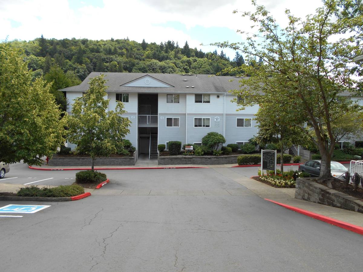 Apartment for rent at 4850 SW 11th St, Gresham, OR 97080