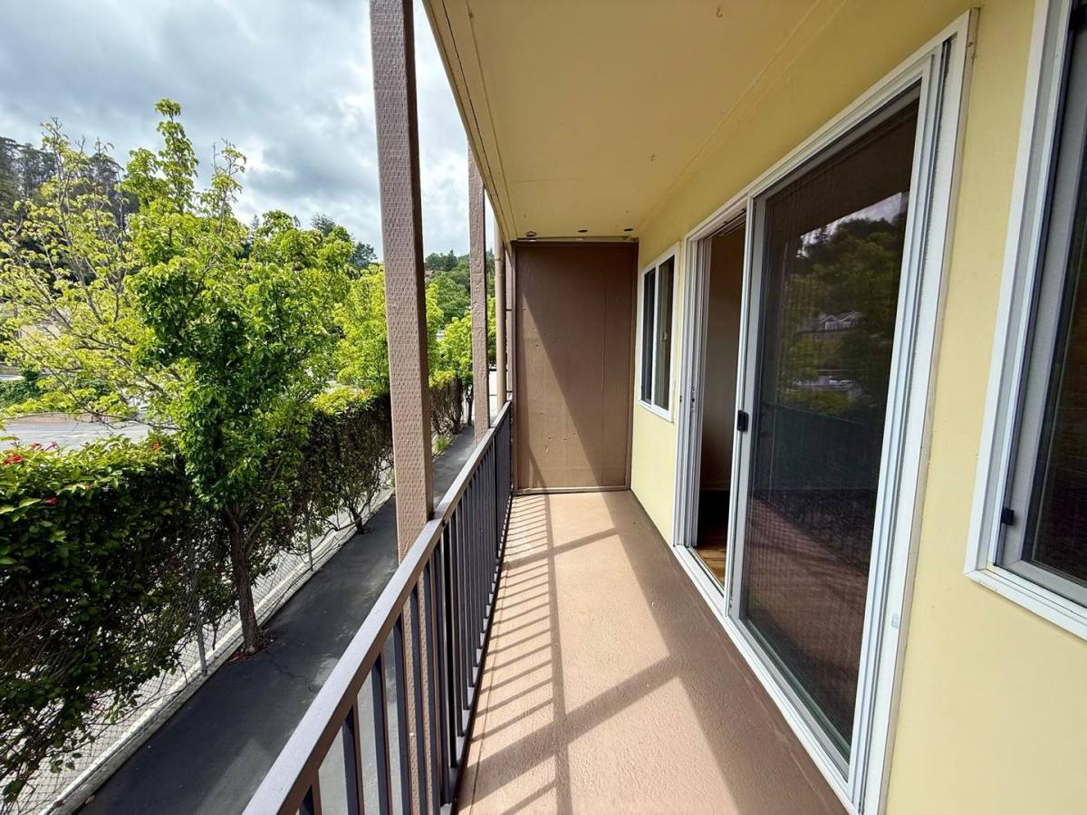 Apartment for rent at 30 Locust Ave, Larkspur, CA 94939