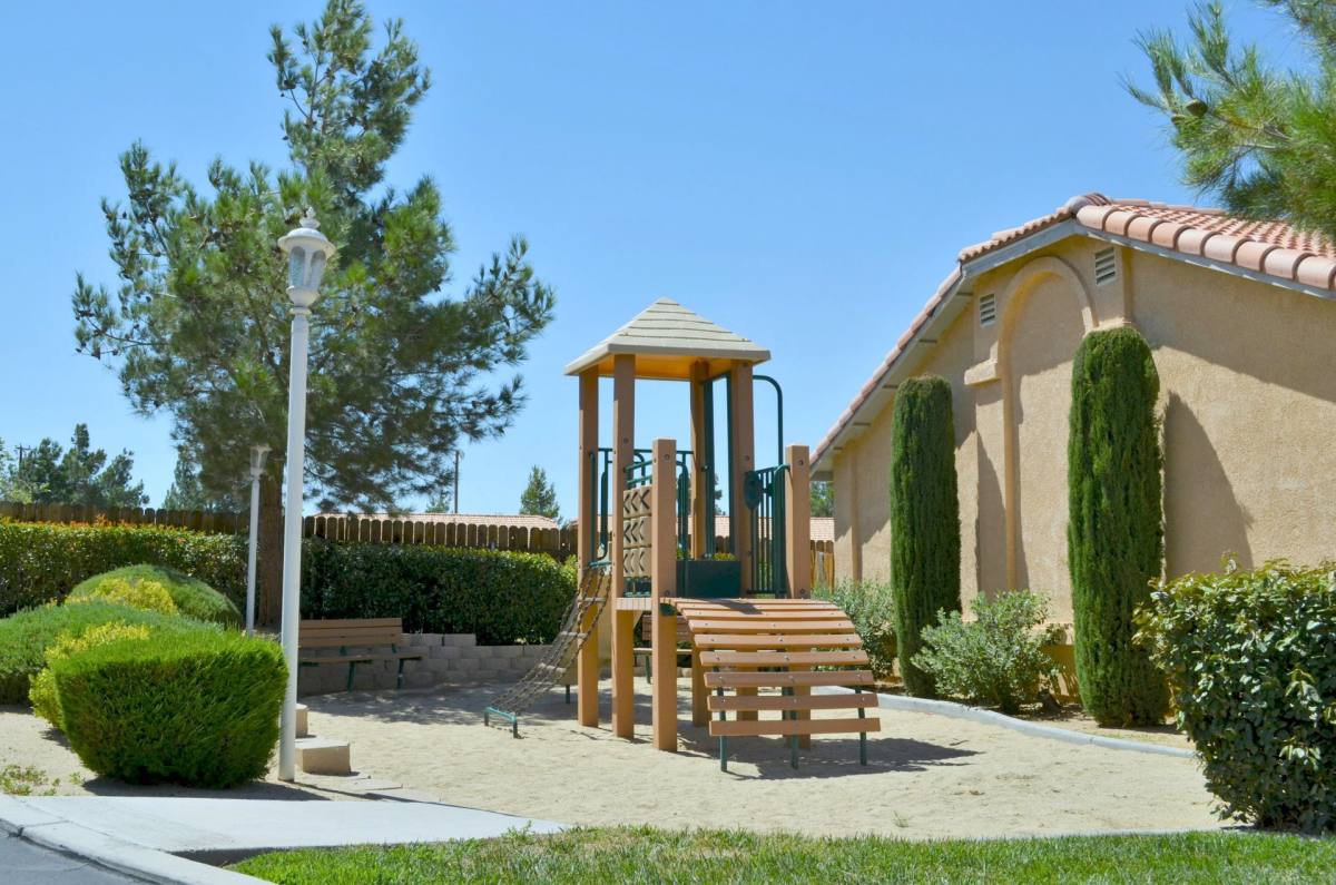 Apartment for rent at 17219 Sequoia St, Hesperia, CA 92345