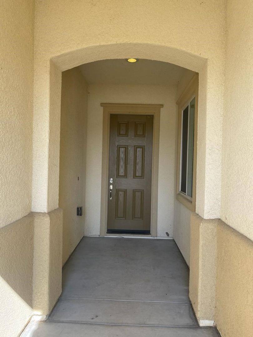 House for rent at 15514 Saint Clement Way, Bakersfield, CA 93314
