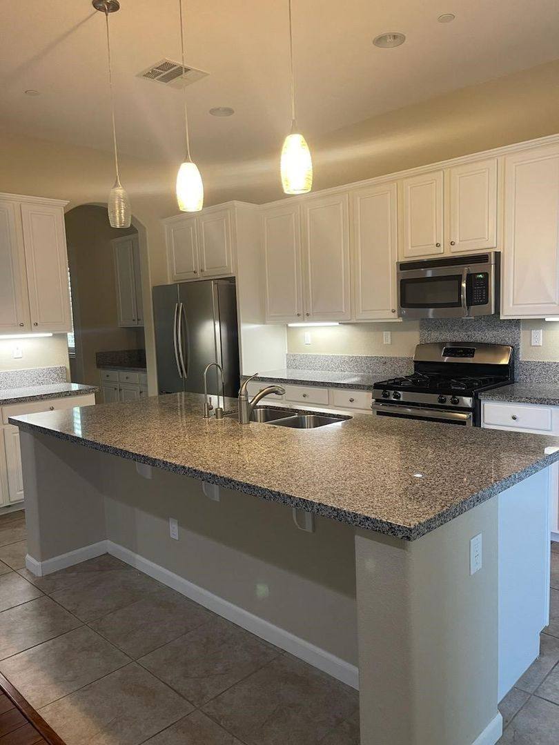 House for rent at 15514 Saint Clement Way, Bakersfield, CA 93314