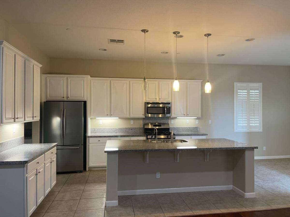 House for rent at 15514 Saint Clement Way, Bakersfield, CA 93314