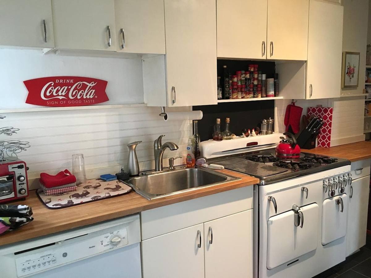 Townhouse for rent at 2920 Wyman Parkway, Baltimore, MD 21211
