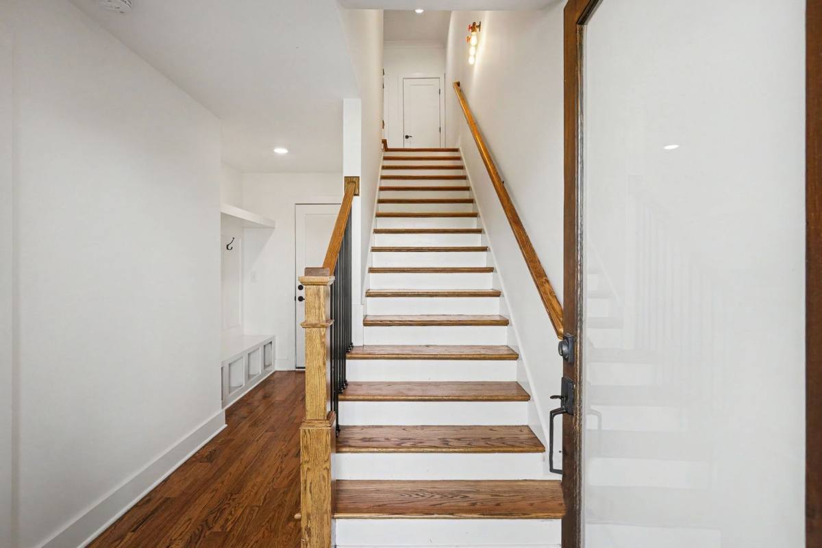Townhouse for rent at 99 Fern Ave, Nashville, TN 37207