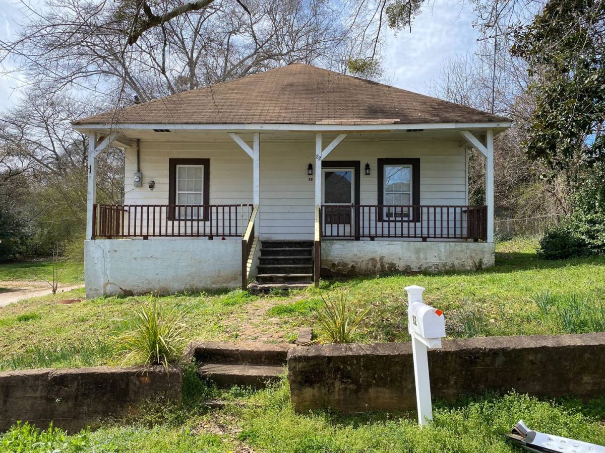 House for rent at 82 Maple St, Grantville, GA 30220