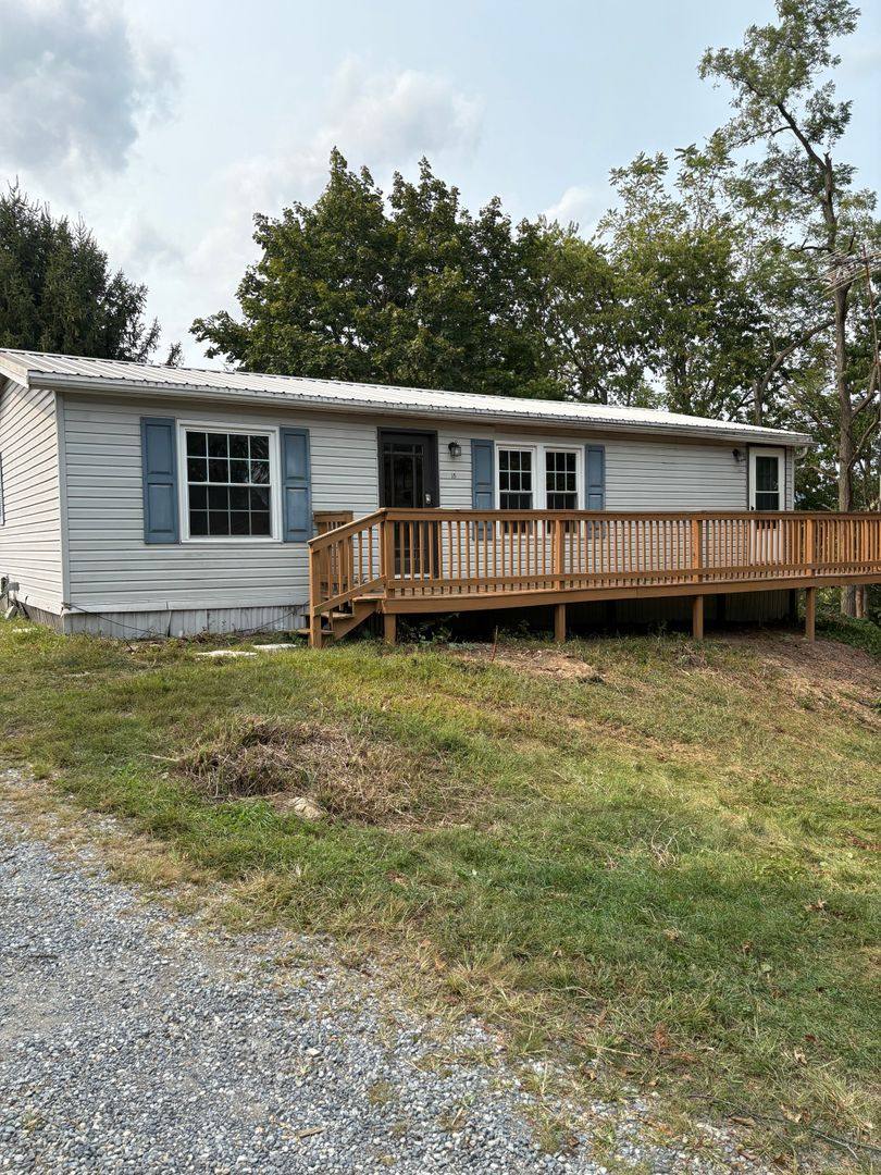 Apartment for rent at 18 Run Rd, Carlisle, PA 17015