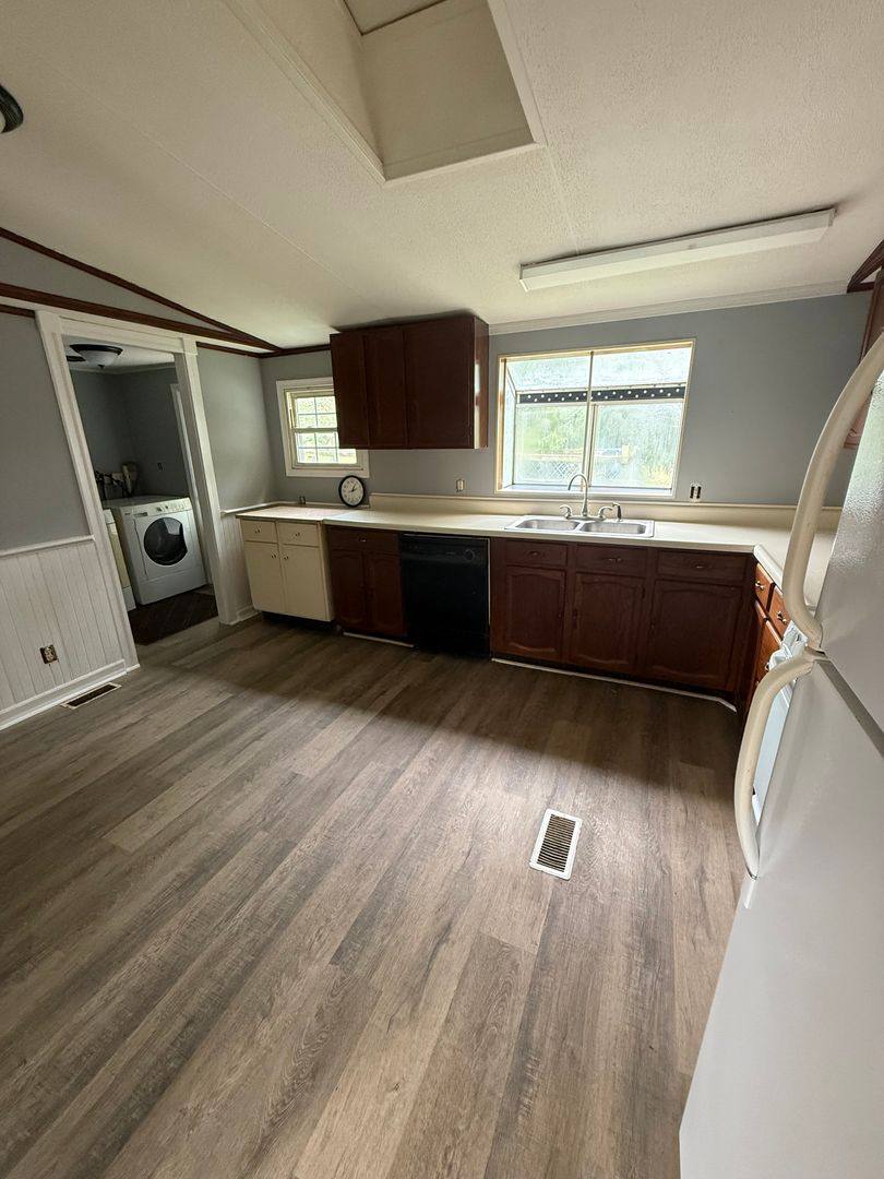 Apartment for rent at 18 Run Rd, Carlisle, PA 17015