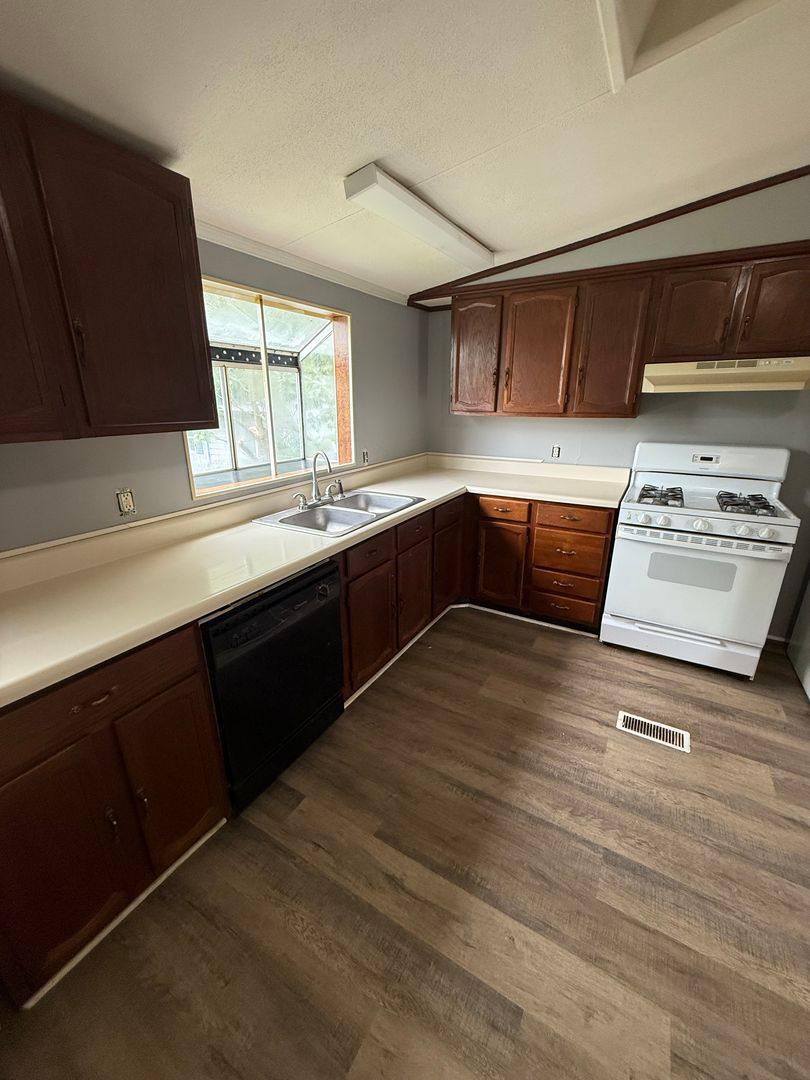 Apartment for rent at 18 Run Rd, Carlisle, PA 17015