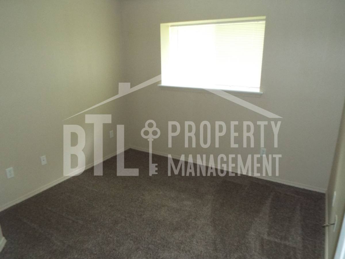 House for rent at 5012 Orchard Lane, Rockaway Beach, MO 65740