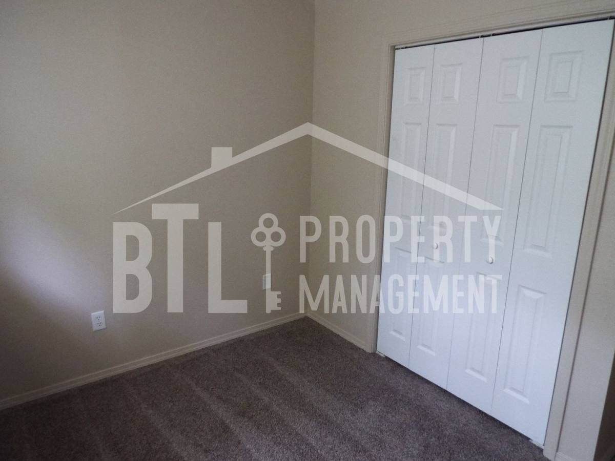 House for rent at 5012 Orchard Lane, Rockaway Beach, MO 65740