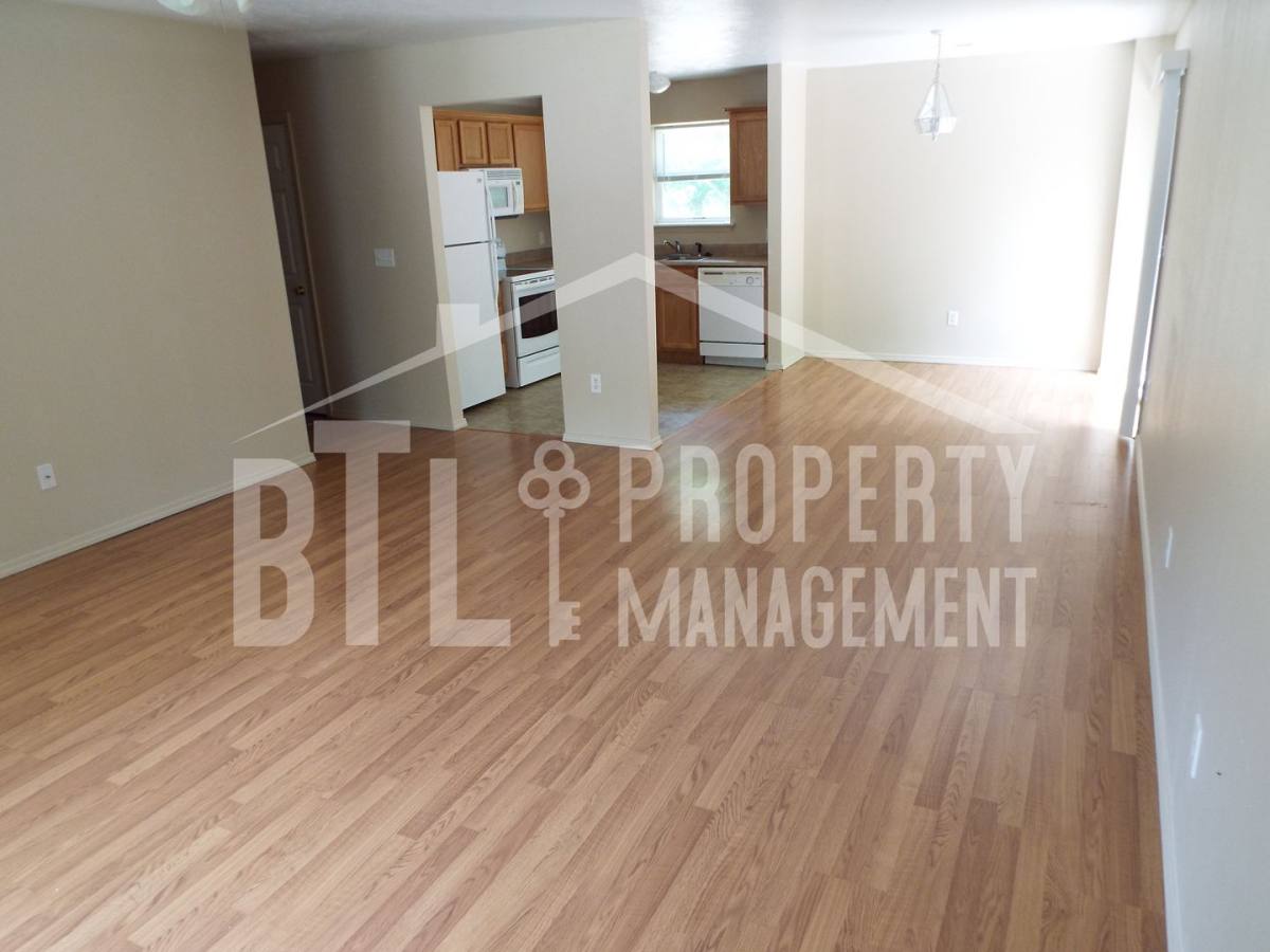 House for rent at 5012 Orchard Lane, Rockaway Beach, MO 65740