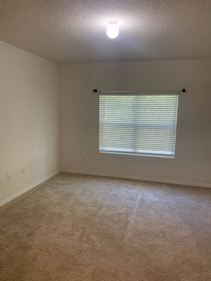 House for rent at 5886 SW 84th St, Gainesville, FL 32608