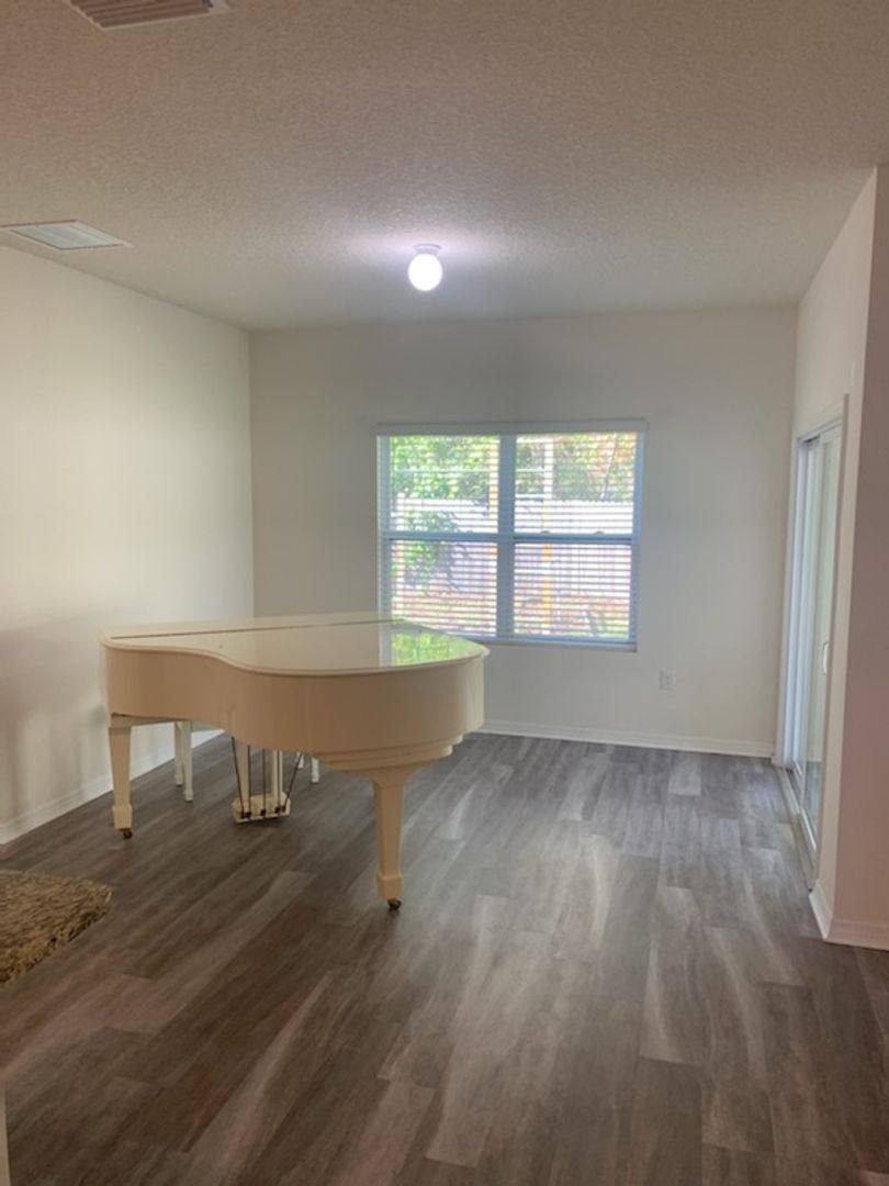 House for rent at 5886 SW 84th St, Gainesville, FL 32608