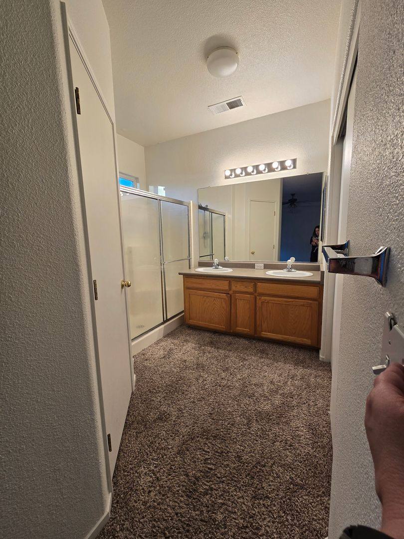 House for rent at 2068 W Merritt St, Hanford, CA 93230