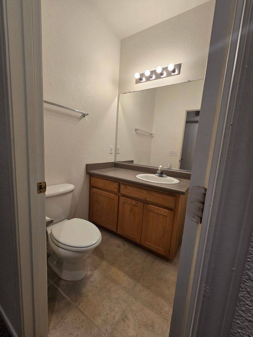 House for rent at 2068 W Merritt St, Hanford, CA 93230