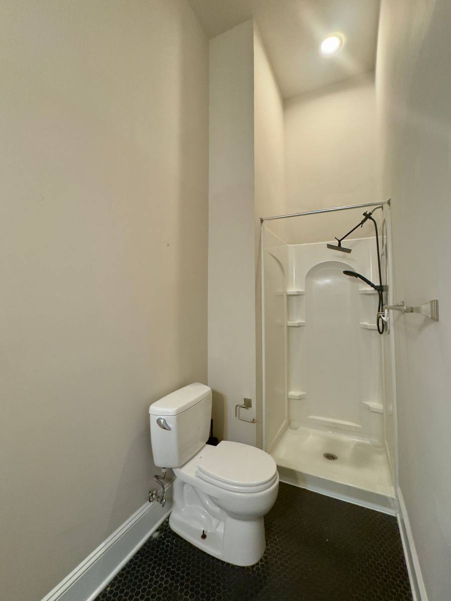 Apartment for rent at 505 Park Ave, Baltimore, MD 21201